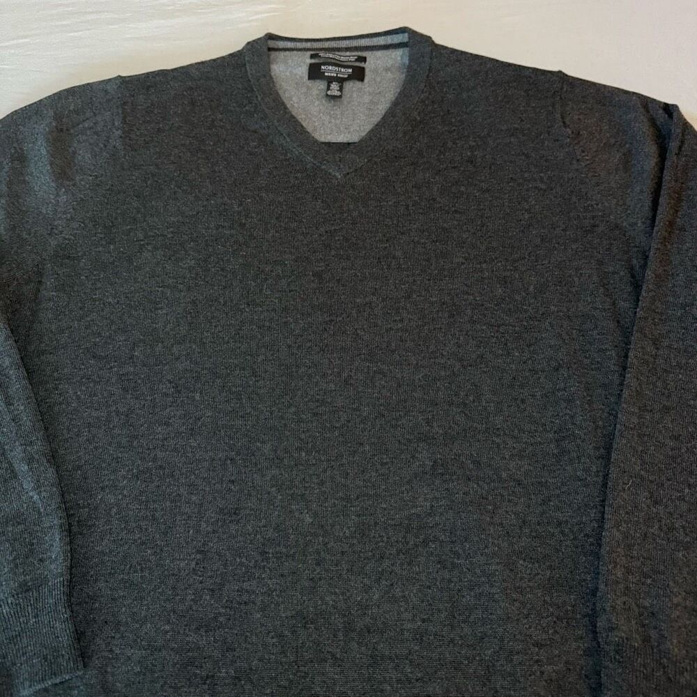 Nordstrom Men’s Shop V-Neck Sweater | Men’s XL | Charcoal Gray | 100% Extra Fine